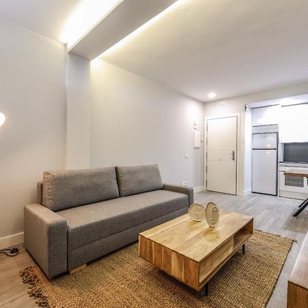 Apartamentos Reformados Act Alquiler Temporal マドリード エクステリア 写真